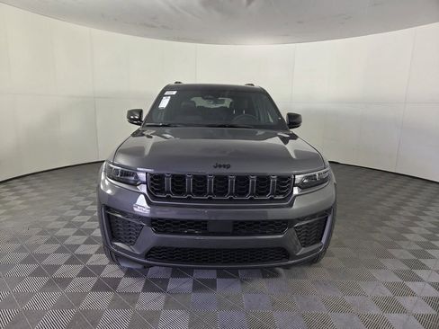 New 2026 Jeep Grand Cherokee L 2WD image 3