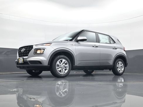 New 2026 Hyundai Venue SE FWD image 21