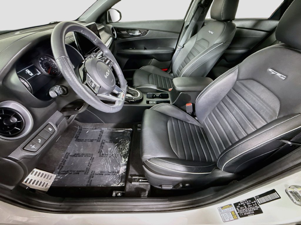 Used 2024 Kia Forte GT-Line w/ GT-Line Premium Package FWD image 27