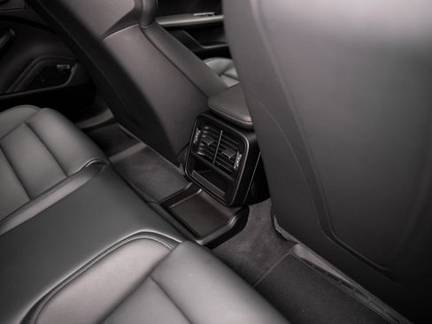 Used 2023 Porsche Taycan GTS image 69