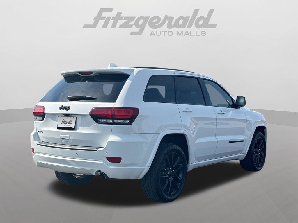 Used 2020 Jeep Grand Cherokee Altitude AWD/4WD image 14