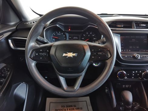 Used 2021 Chevrolet TrailBlazer LT AWD/4WD image 21