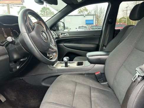 Used 2015 Jeep Grand Cherokee Laredo w/ Quick Order Package 23E image 10