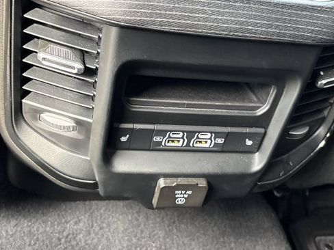 Used 2024 RAM 2500 Limited AWD/4WD image 20