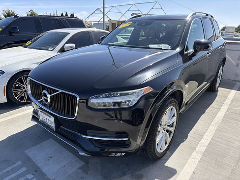 Used 2016 Volvo XC90 T6 Momentum AWD/4WD image 2