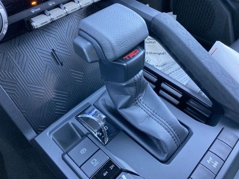 Certified 2026 Toyota Tacoma TRD Off-Road image 23