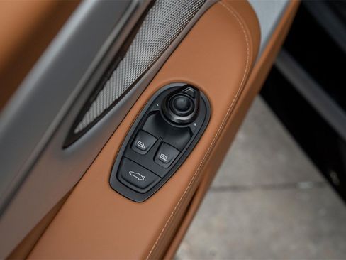 New 2025 Aston Martin Vanquish image 30