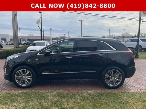 Used 2025 Cadillac XT5 Premium Luxury image 11