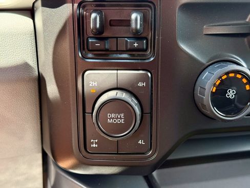 New 2026 Ford F250 XLT w/ XLT Premium Package AWD/4WD image 30