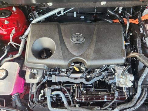 Used 2025 Toyota RAV4 LE AWD/4WD image 34