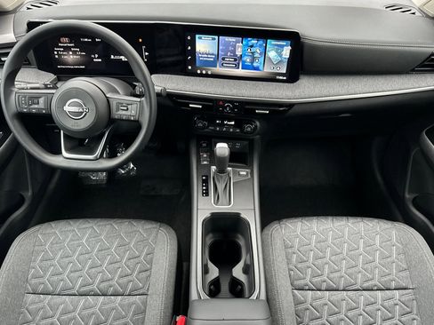 New 2026 Nissan Kicks SV image 13