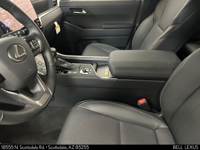 Used 2026 Lexus GX 550 w/ Accessory Package (2T) AWD/4WD image 18