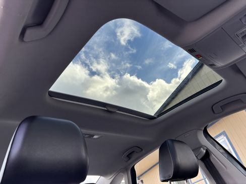 Used 2025 Volkswagen Jetta SE image 22