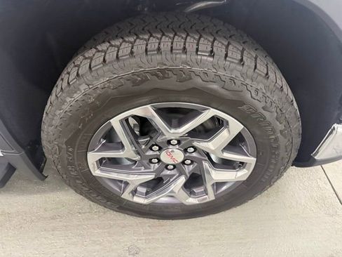 New 2026 GMC Sierra 1500 SLT AWD/4WD image 3