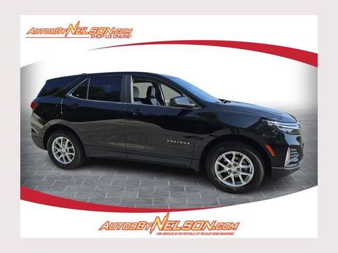 Used 2022 Chevrolet Equinox LT image 1