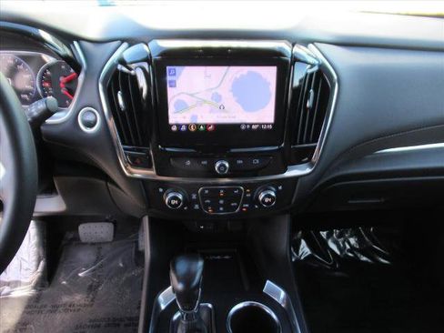 Used 2022 Chevrolet Traverse High Country image 18