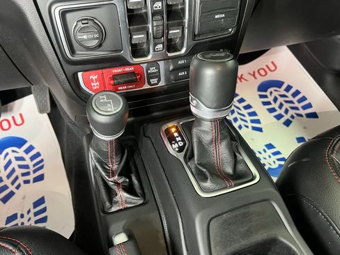 Used 2021 Jeep Wrangler Unlimited Rubicon w/ Uconnect 4C Nav & Sound Group image 11