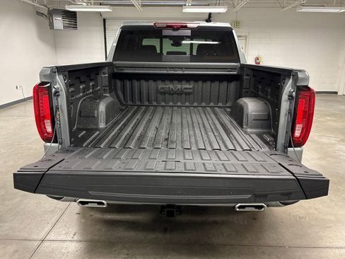 New 2026 GMC Sierra 1500 Denali w/ Denali Reserve Package AWD/4WD image 16