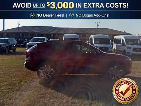 Used 2026 Chevrolet Trax RS w/ Sunroof Package FWD image 8