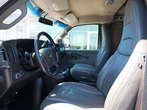 Used 2022 Chevrolet Express 2500 Extended w/ Driver Convenience Package RWD image 4