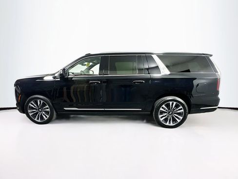 Used 2025 Cadillac Escalade ESV Premium Luxury w/ Touring Package image 5