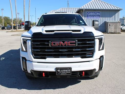 Used 2024 GMC Sierra 2500 AT4 w/ AT4 Premium Plus Package image 2