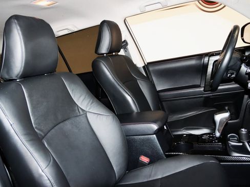 Used 2023 Toyota 4Runner TRD Off-Road image 61