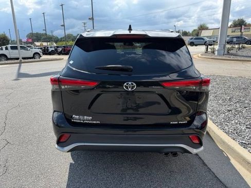 Used 2021 Toyota Highlander XSE AWD/4WD image 7