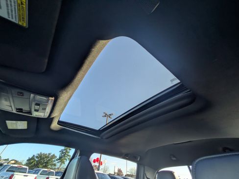 Used 2023 Toyota Tacoma Limited image 12