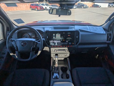 Used 2025 Nissan Frontier PRO-4X w/ Black Accent Package image 15