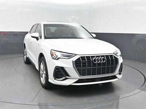Used 2019 Audi Q3 2.0T Premium Plus w/ Premium Plus Package image 34