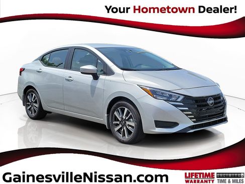 New 2025 Nissan Versa SV w/ Trunk Package FWD image 1