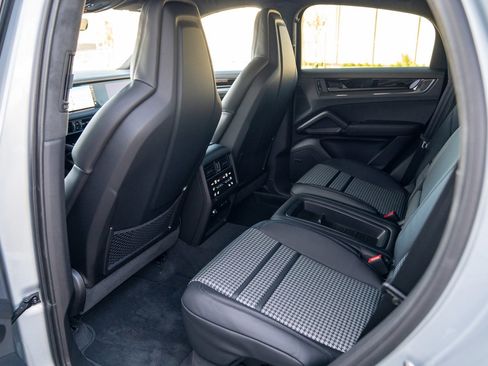 New 2026 Porsche Cayenne GTS image 22
