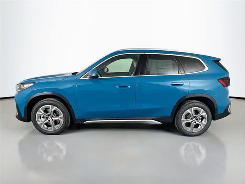 Used 2025 BMW X1 xDrive28i w/ Convenience Package image 3