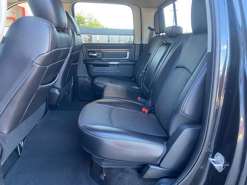 Used 2017 RAM 1500 Laramie AWD/4WD image 16