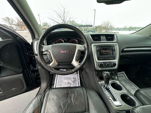 Used 2014 GMC Acadia SLT image 15