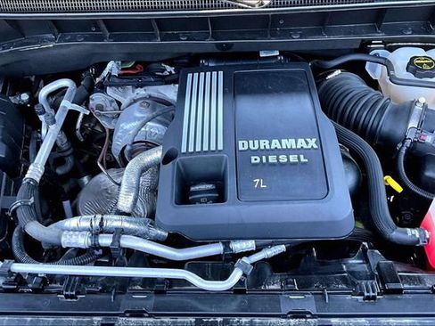 Used 2024 Chevrolet Silverado 1500 RST AWD/4WD image 32