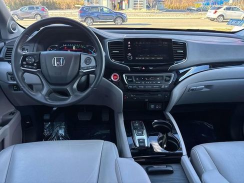 Used 2022 Honda Pilot Touring image 13