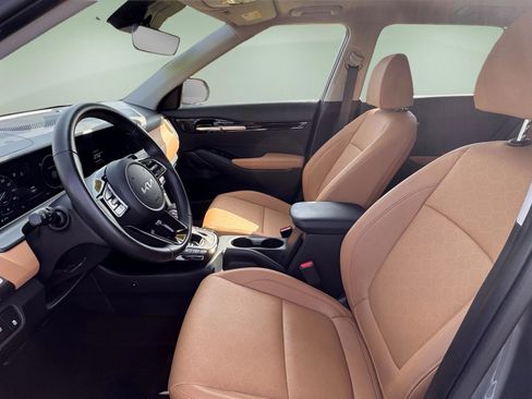 Used 2024 Kia Seltos EX image 28