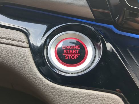 Used 2020 Honda Odyssey Elite image 32