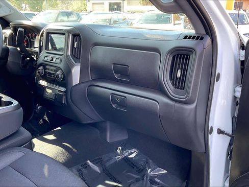 Used 2023 Chevrolet Silverado 1500 Custom image 15