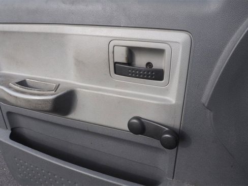 Used 2006 Dodge Dakota ST image 17