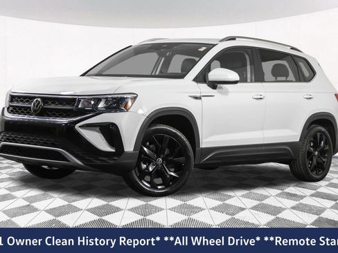 Used 2023 Volkswagen Taos SE w/ Black Wheel Package AWD/4WD image 2