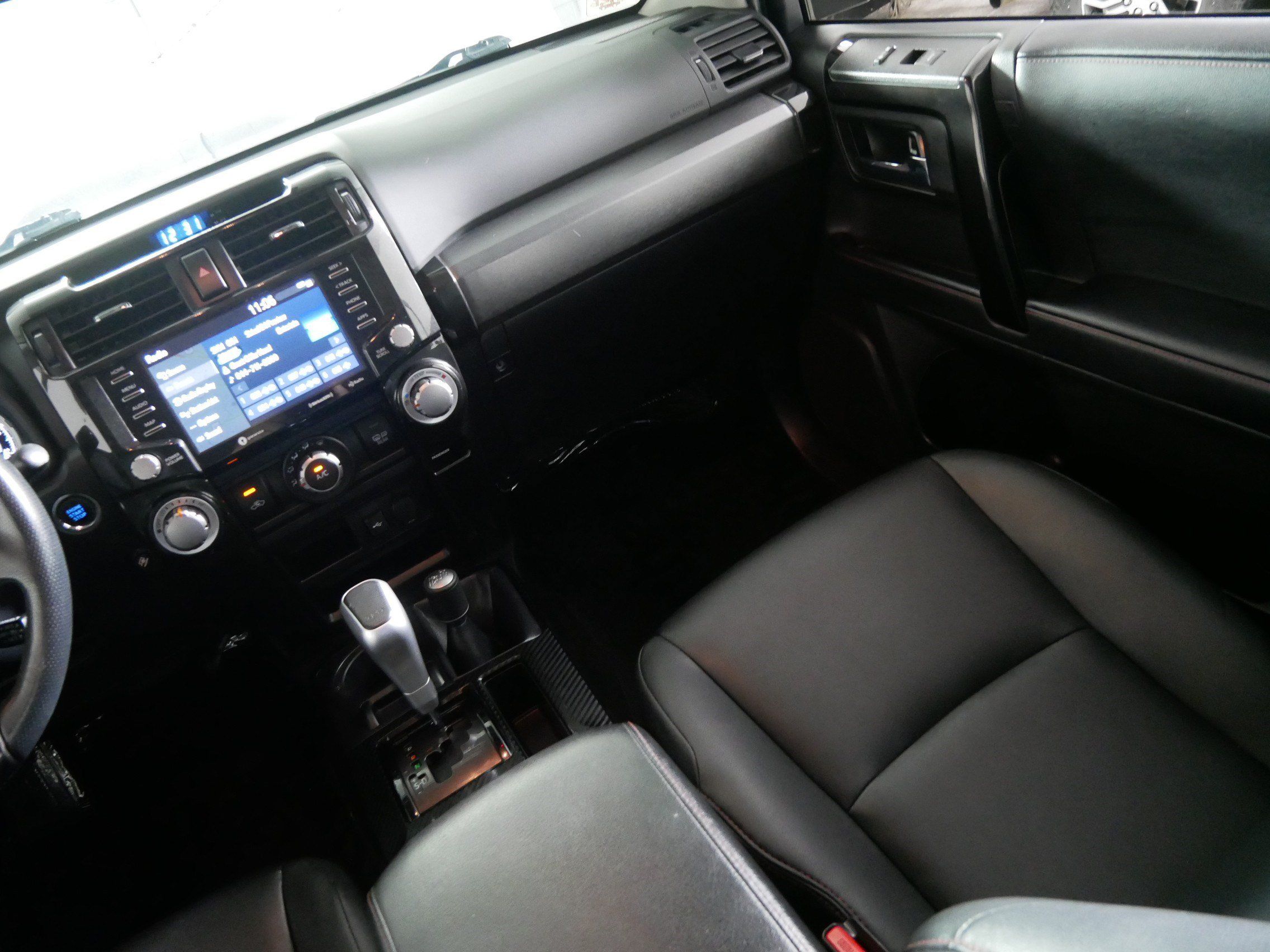 Used 2022 Toyota 4Runner TRD Off-Road Premium w/ TRD Black Wheel Package (TMS) AWD/4WD image 11