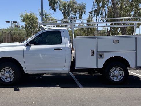 Used 2018 RAM 2500 Tradesman w/ Power & Remote Entry Group RWD image 2