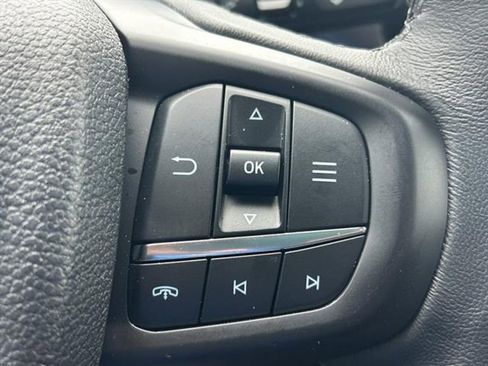 Used 2025 Ford Ranger Lariat w/ FX4 Off-Road Package image 17