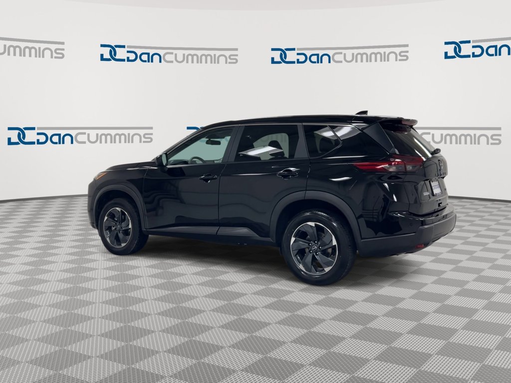 Used 2024 Nissan Rogue SV FWD image 6