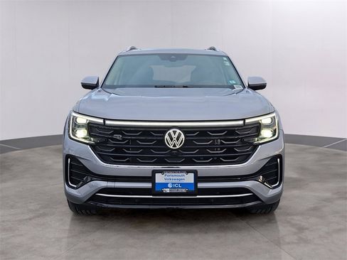 Used 2025 Volkswagen Atlas SEL Premium R-Line image 2