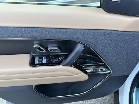 New 2026 Land Rover Range Rover Sport SE AWD/4WD image 21