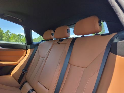 Used 2025 BMW i4 xDrive40i AWD/4WD image 30